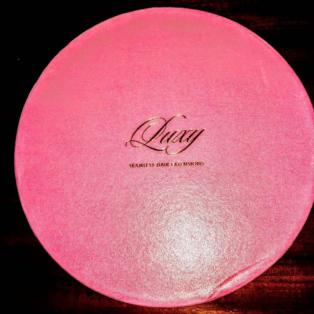 Luxy 20 inch,  180 grams Dark Brown hair.